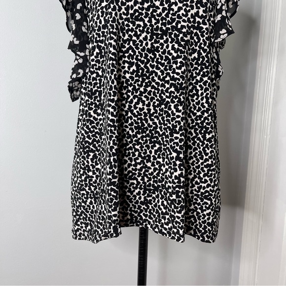Michael Kors Black & White Abstract Blouse NEW WITH TAGS size Large - Picture 3 of 11